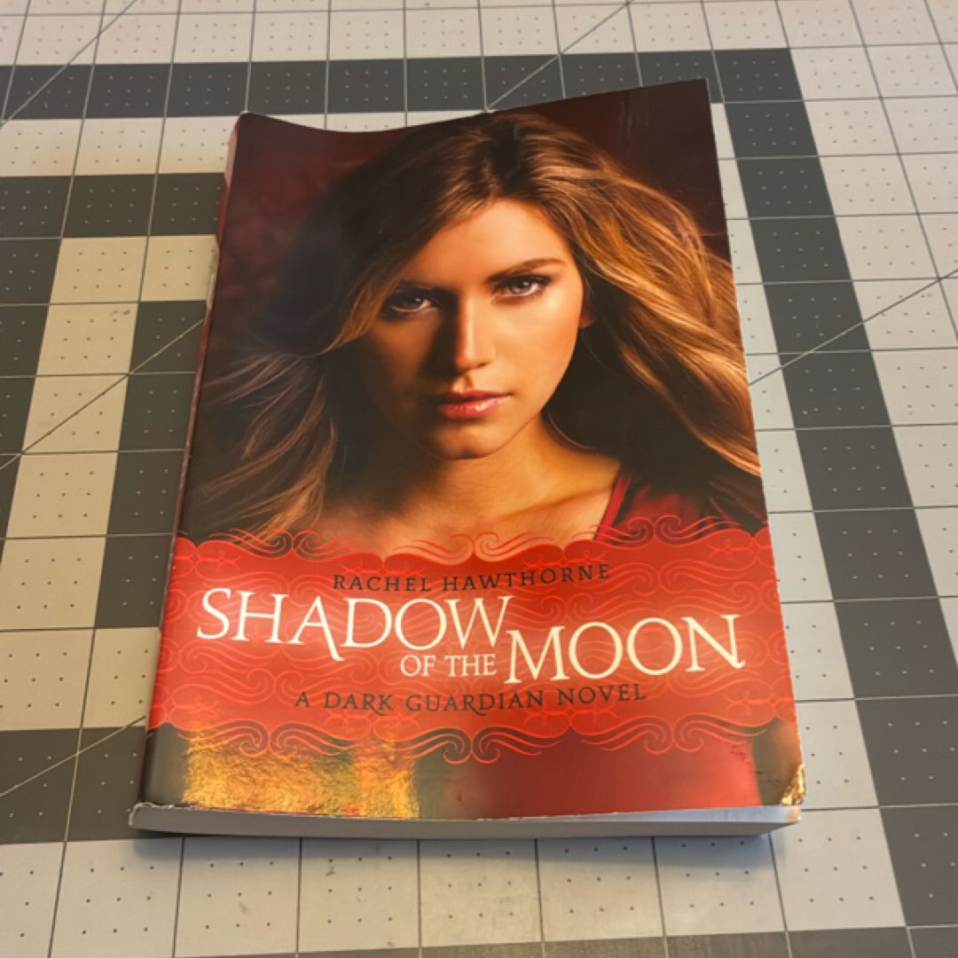 Dark Guardian #4: Shadow of the Moon