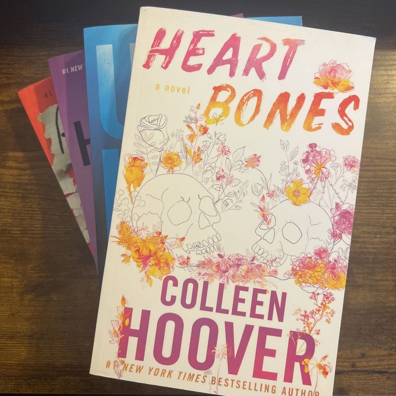 A Colleen Hoover 4 book bundle!! 