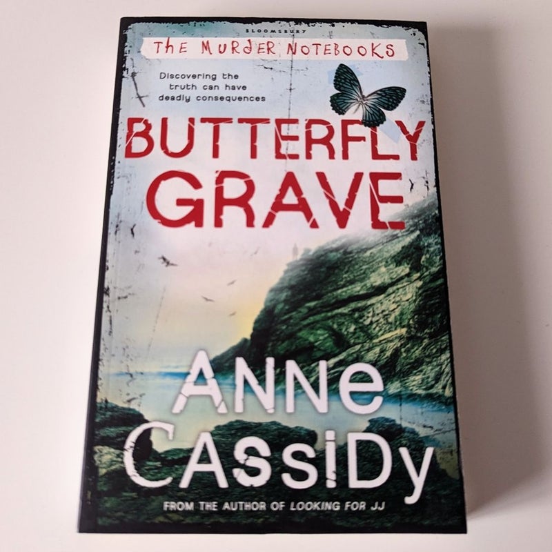 Butterfly Grave (The Murder Notebooks #3)