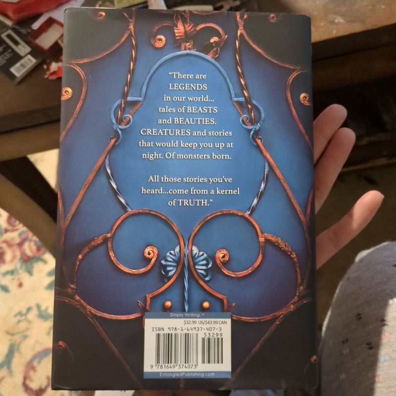 The Wren in the Holly Library (Deluxe Limited Edition)