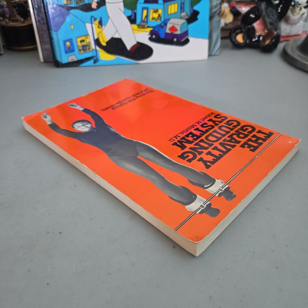 The Gravity Guiding System by Robert M. Martin, Paperback | Pangobooks