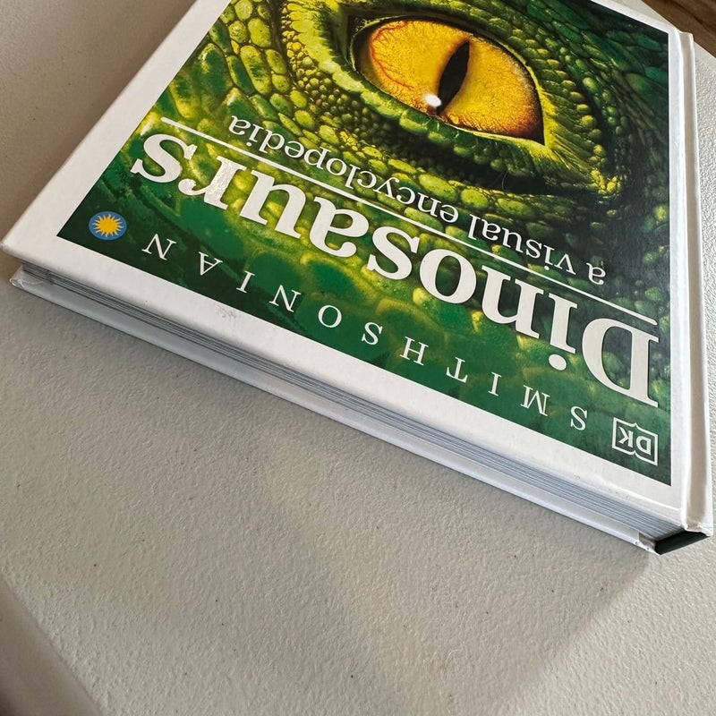 Dinosaurs: a Visual Encyclopedia, NEW Edition
