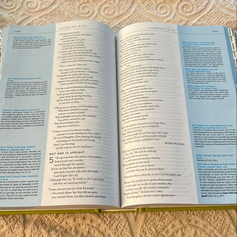 NIV Quest Study Bible