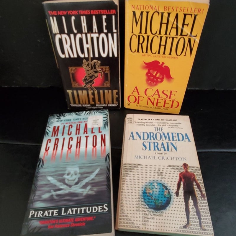 Lot of 8  Michael Crichton Paperback Novels