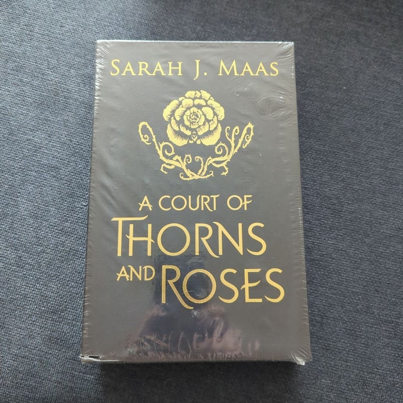 A Court of Thorns and Roses Collector's Edition