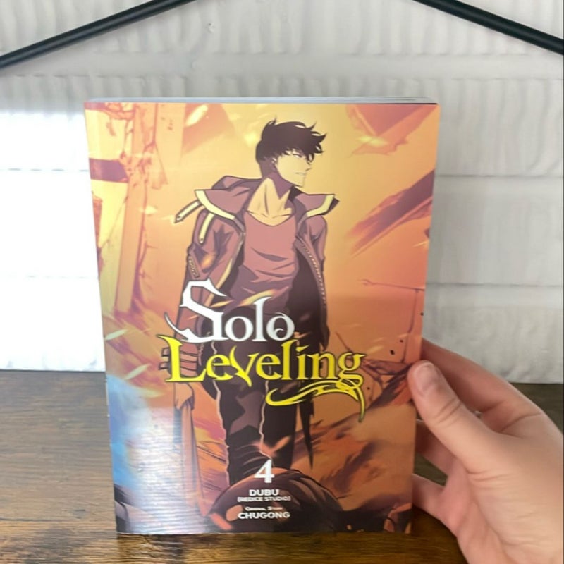 Solo Leveling, Vol. 4 (comic)