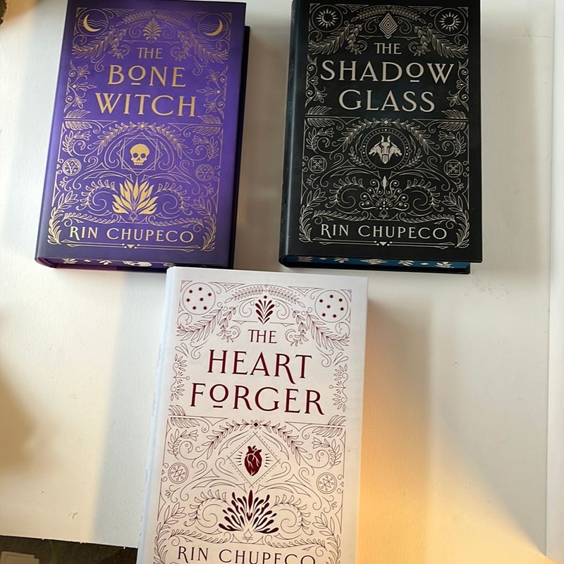 The Bone Witch Trilogy (3 books) - Illumicrate Special edition 