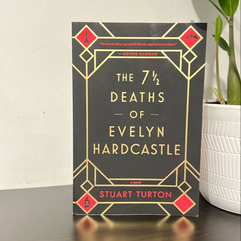 The 7½ Deaths of Evelyn Hardcastle