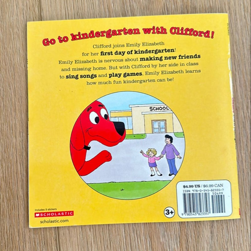 Clifford Goes to Kindergarten