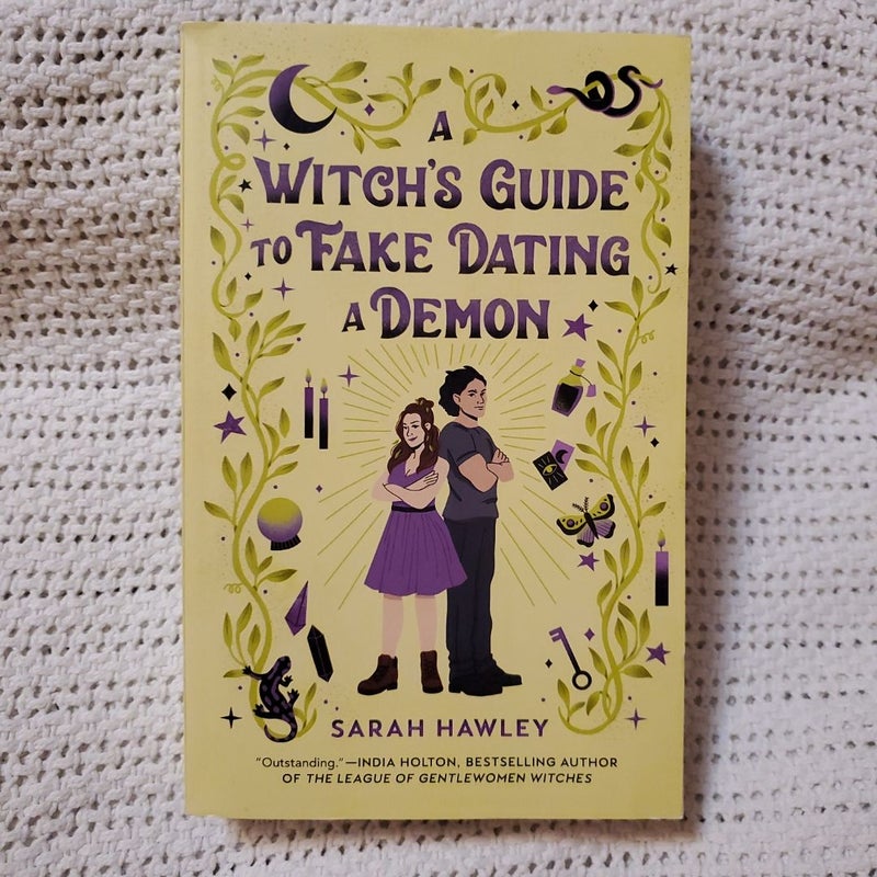 A Witch's Guide to Fake Dating a Demon