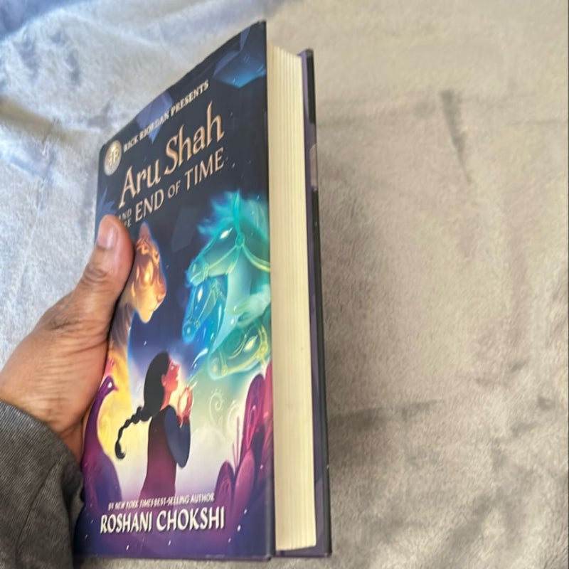 Aru Shah and the End of Time (a Pandava Novel, Book 1)