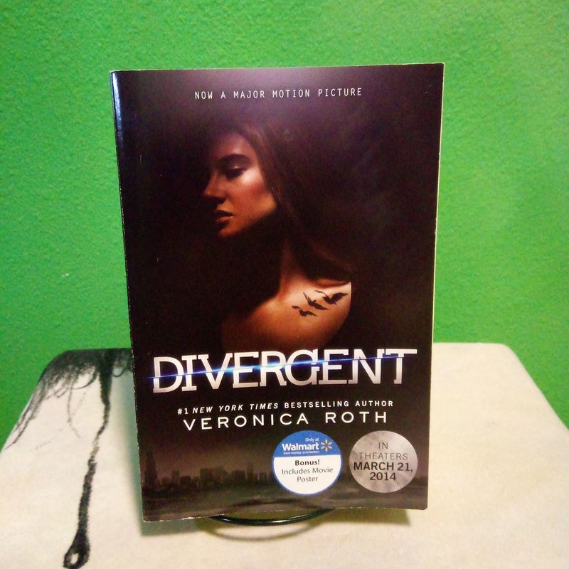 Divergent with Poster - First Paperback Edition