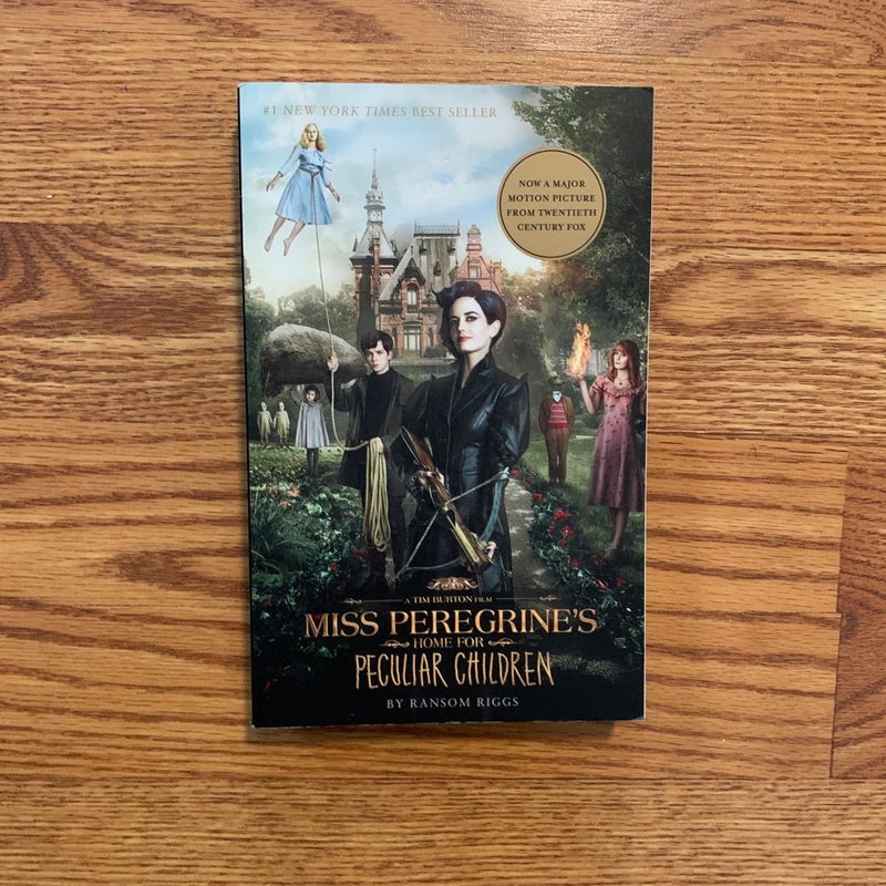 Miss Peregrine's Home for Peculiar Children (Movie Tie-In Edition)