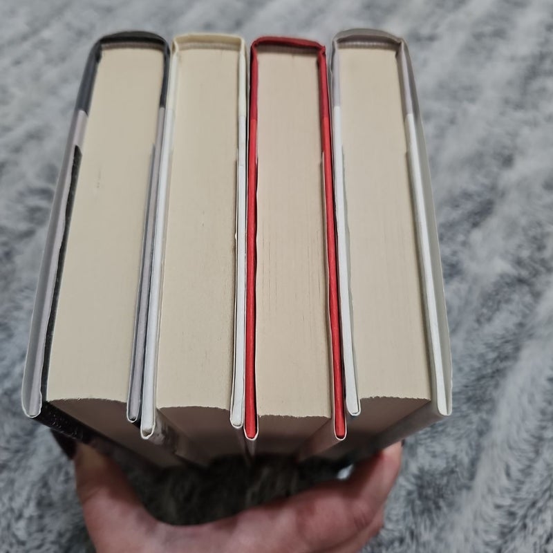 The Selection Series Books 1-4 (The Heir is signed)