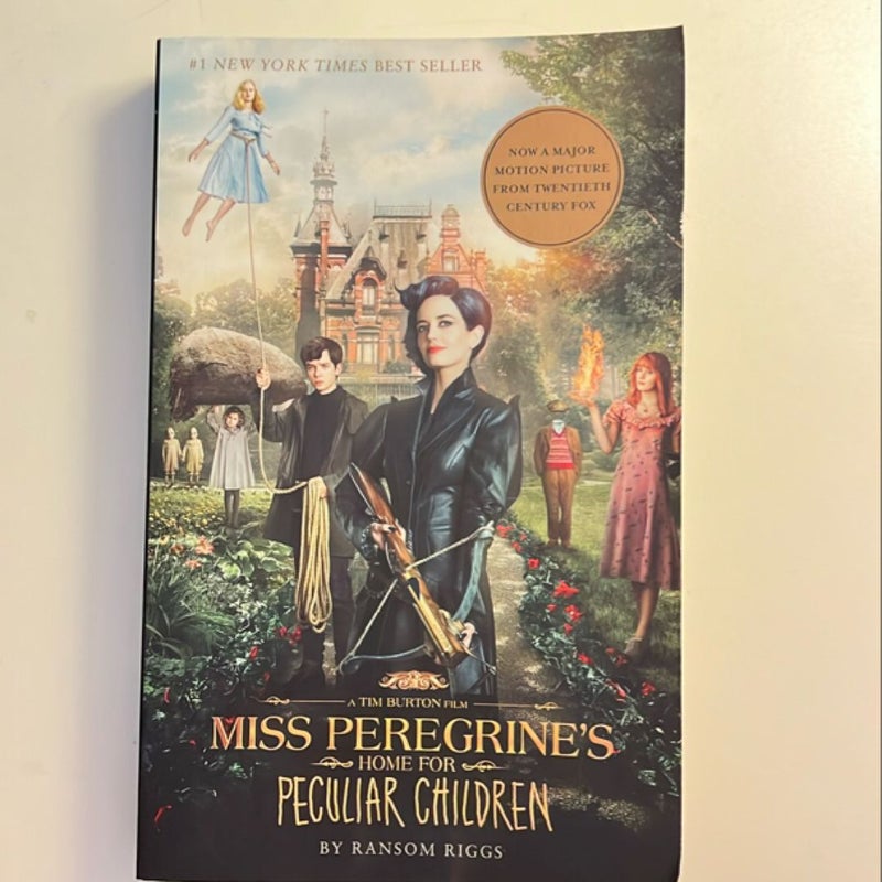 Miss Peregrine's Home for Peculiar Children (Movie Tie-In Edition)