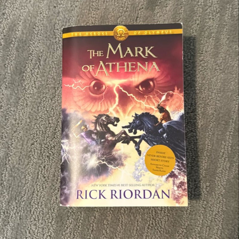 Heroes of Olympus, the Book Three the Mark of Athena (Heroes of Olympus, the Book Three)