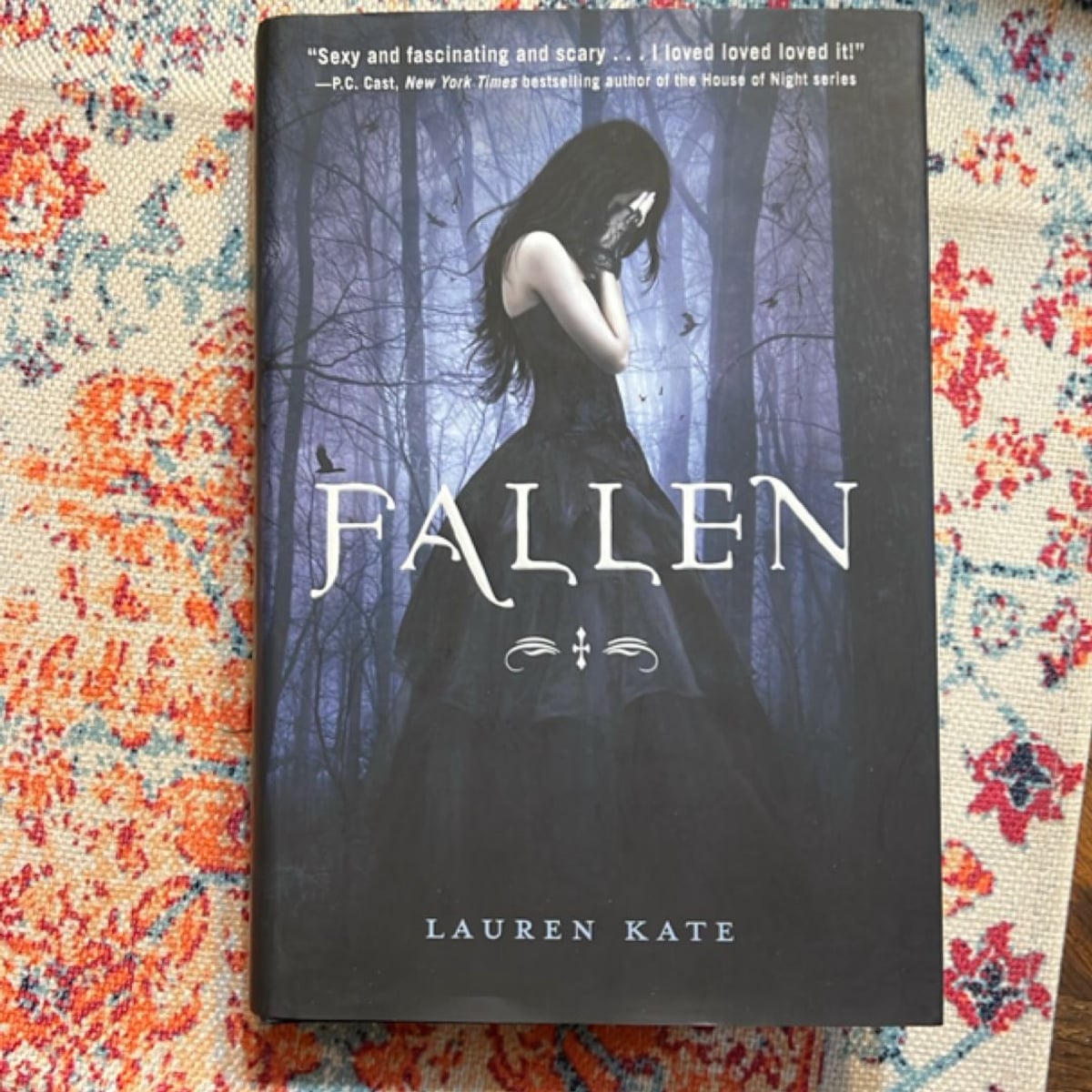 Fallen by Lauren Kate, Hardcover | Pangobooks
