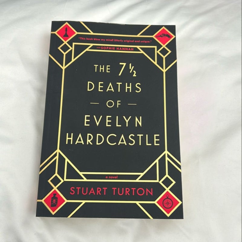 The 7½ Deaths of Evelyn Hardcastle
