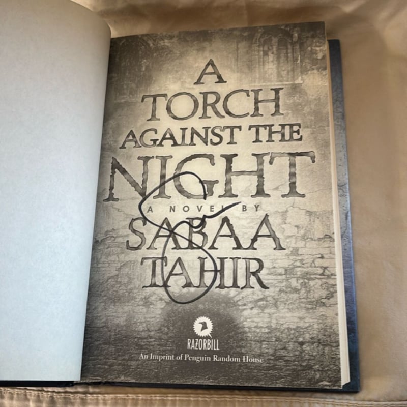 A Torch Against the Night (SIGNED) by Sabaa Tahir, Hardcover | Pangobooks
