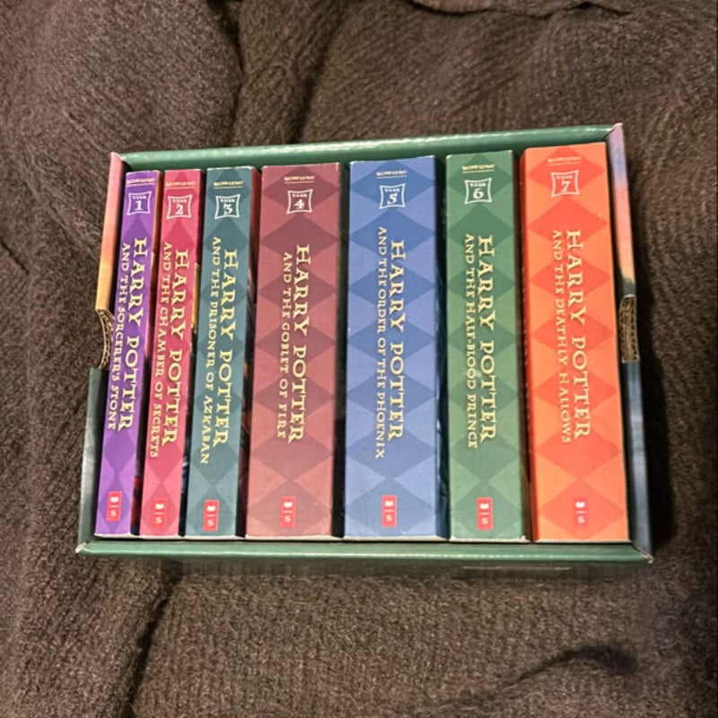 Harry Potter Paperback Boxset #1-7