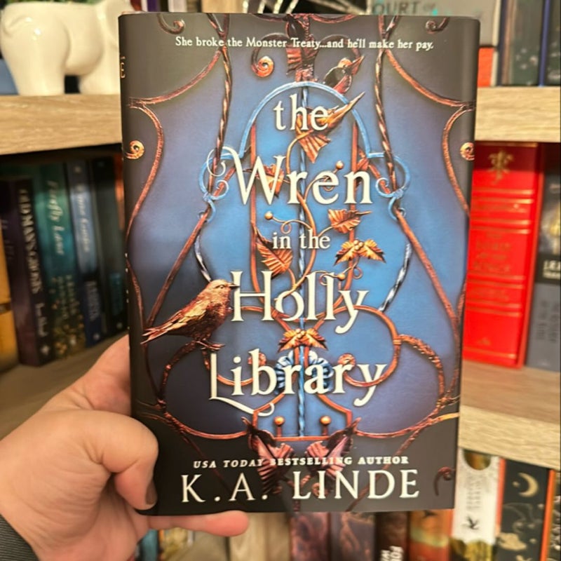 The Wren in the Holly Library (Deluxe Limited Edition)