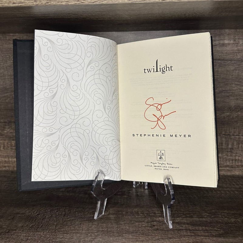 Twilight – Signed Special Edition