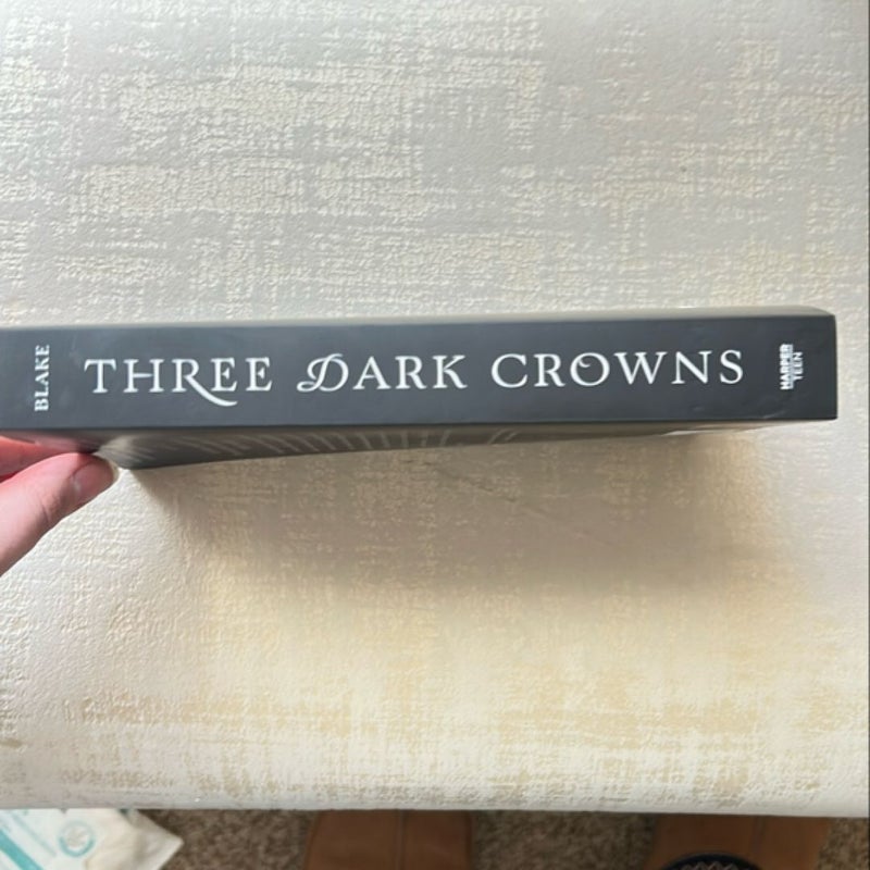 Three Dark Crowns