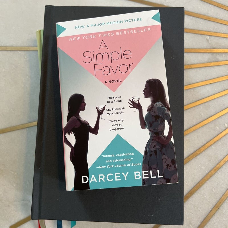 A Simple Favor [Movie Tie-In]