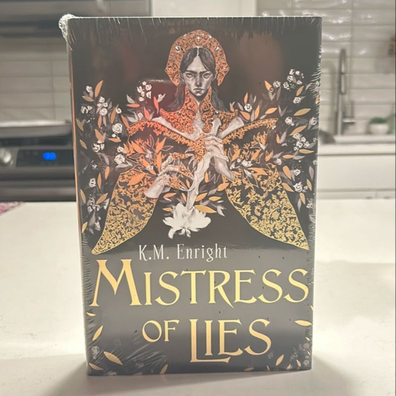 Mistress of lies illumicrate 