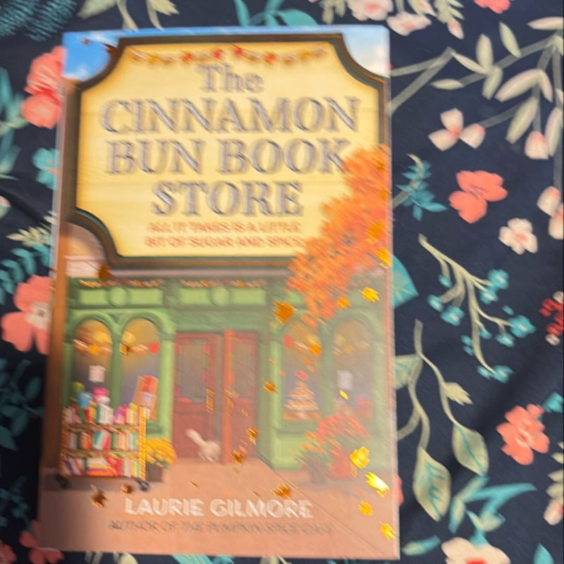 The Cinnamon Bun Book Store (Dream Harbor, Book 2)