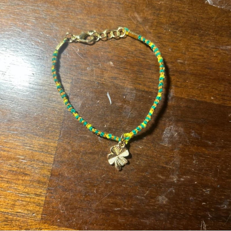 Lucky 4-Leaf Clover - Handmade Bracelet