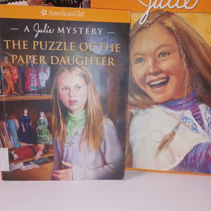 Julie Boxed Set with Game