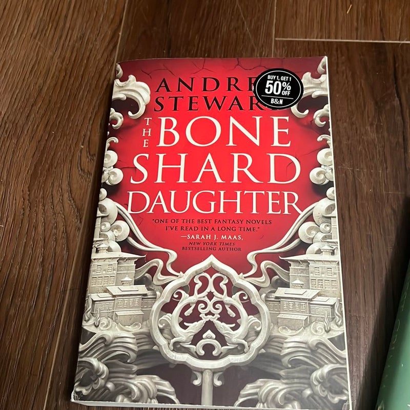 The bone shard daughter 