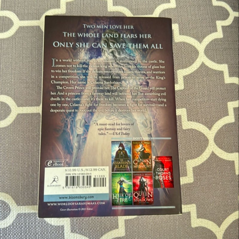 Throne of Glass (OOP original cover)