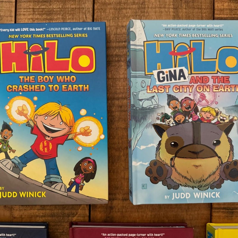 Book 1-9 HiLo Series - Graphic Novels