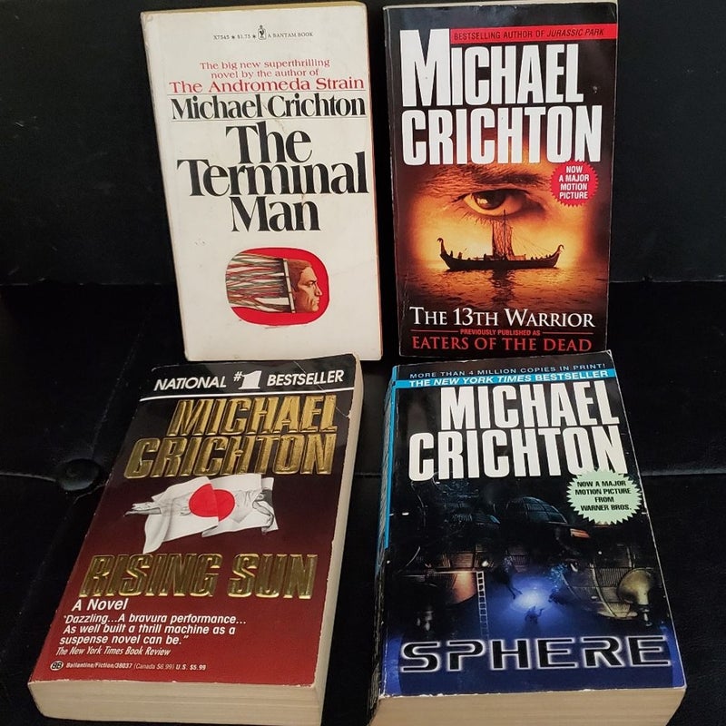 Lot of 8  Michael Crichton Paperback Novels