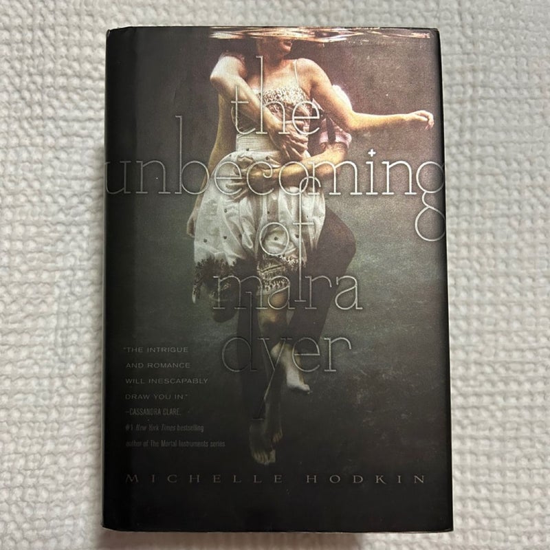 The Unbecoming of Mara Dyer