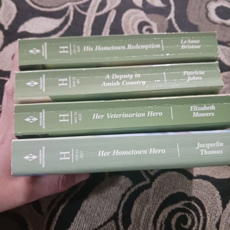 4 Harlequin Heartwarming Books 
