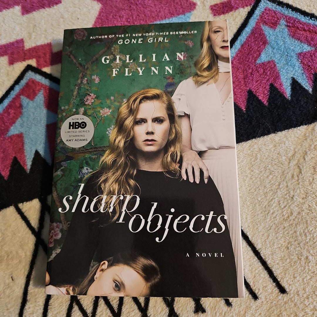 Sharp Objects (Movie Tie-In)