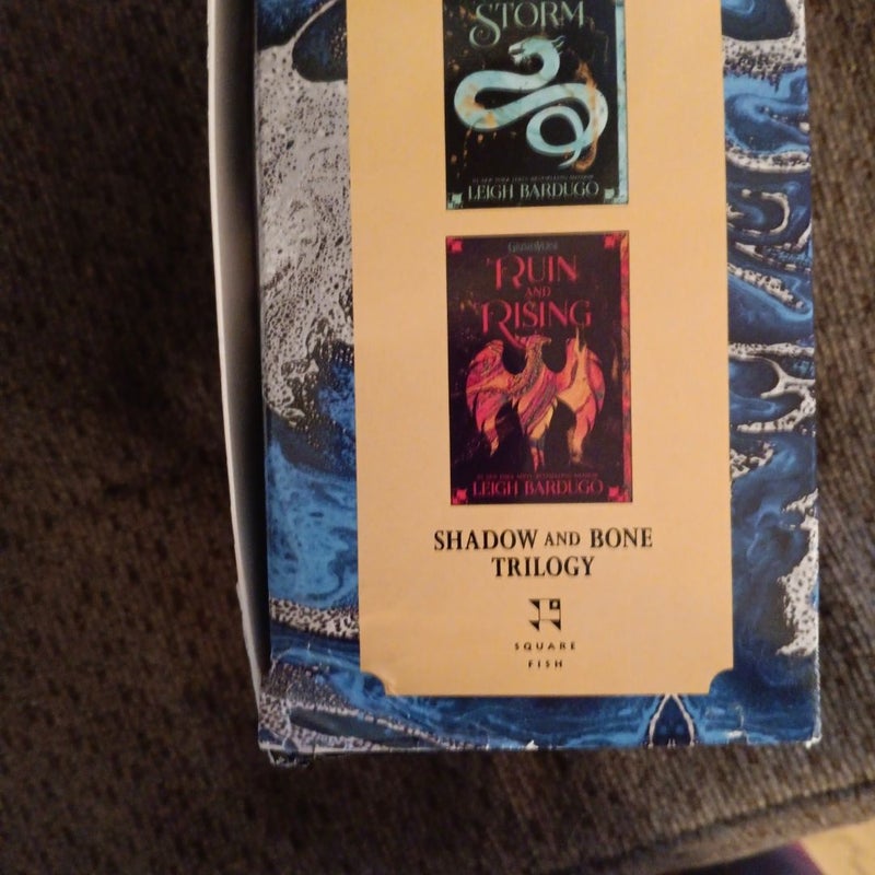 The Shadow and Bone Trilogy Boxed Set