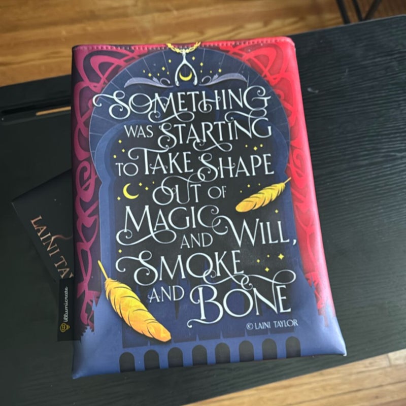 Daughter of smoke and bone 