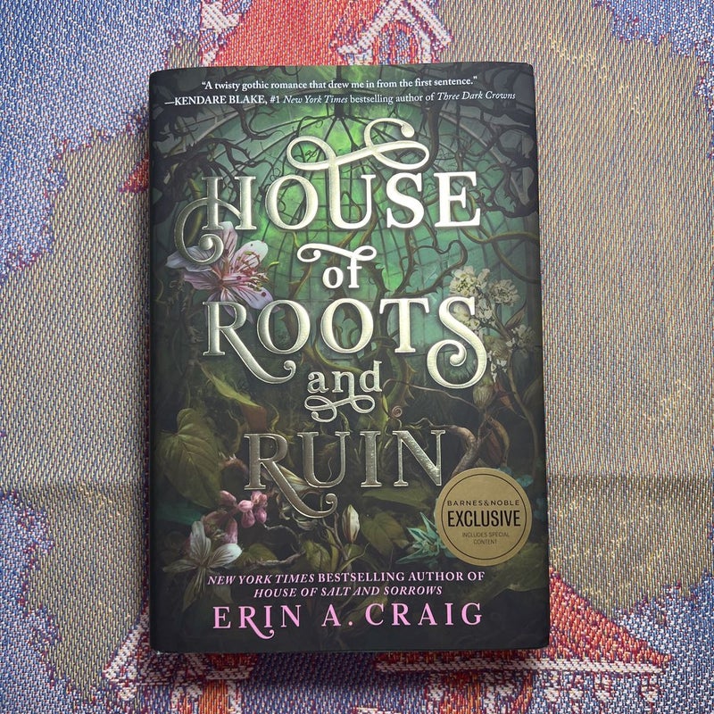 House of Roots and Ruin (B&N EXCLUSIVE EDITION)