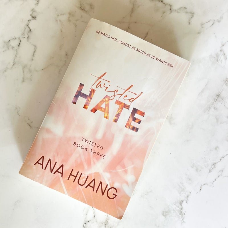 Twisted Hate by Ana Huang, Paperback | Pangobooks