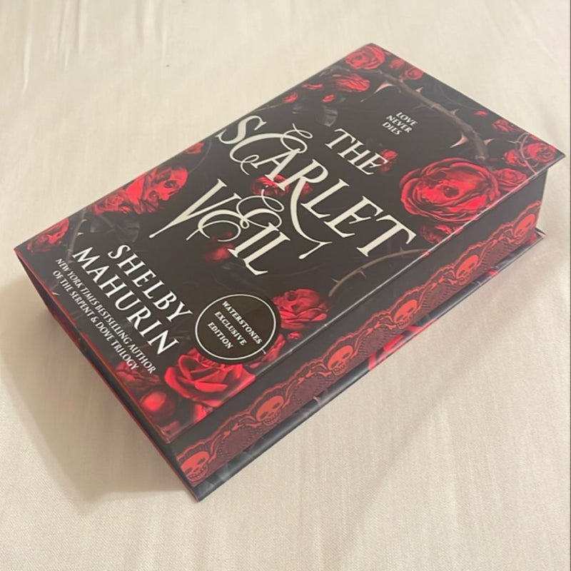 The Scarlet Veil ***WATERSTONE EDITION***