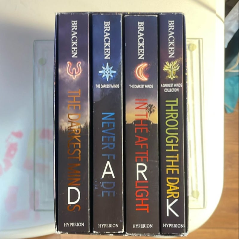 The Darkest Minds Series Boxed Set [4-Book Paperback Boxed Set] (the Darkest Minds)