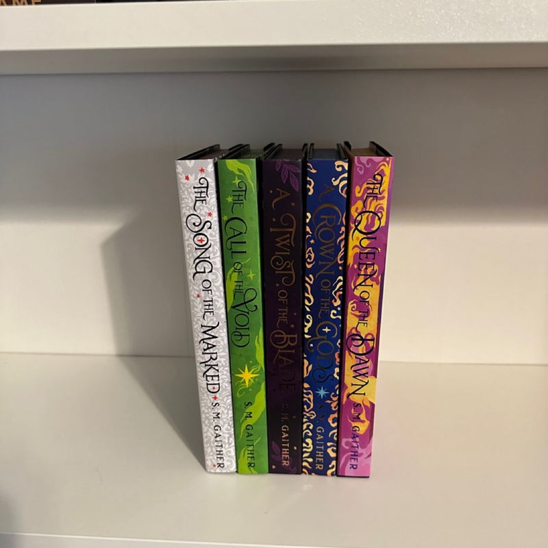 Books for Days Crate Shadows and Crowns Series