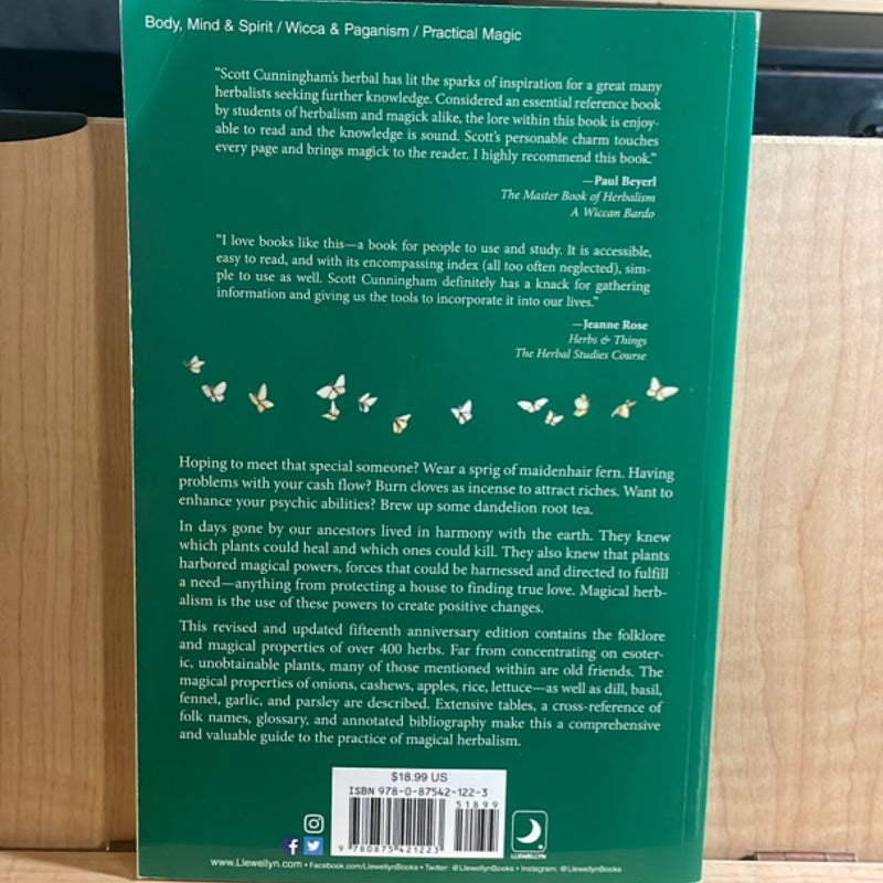 Cunningham's Encyclopedia of Magical Herbs