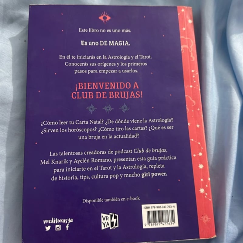 Club De Brujas - Mel Knarik by Mel Knarik