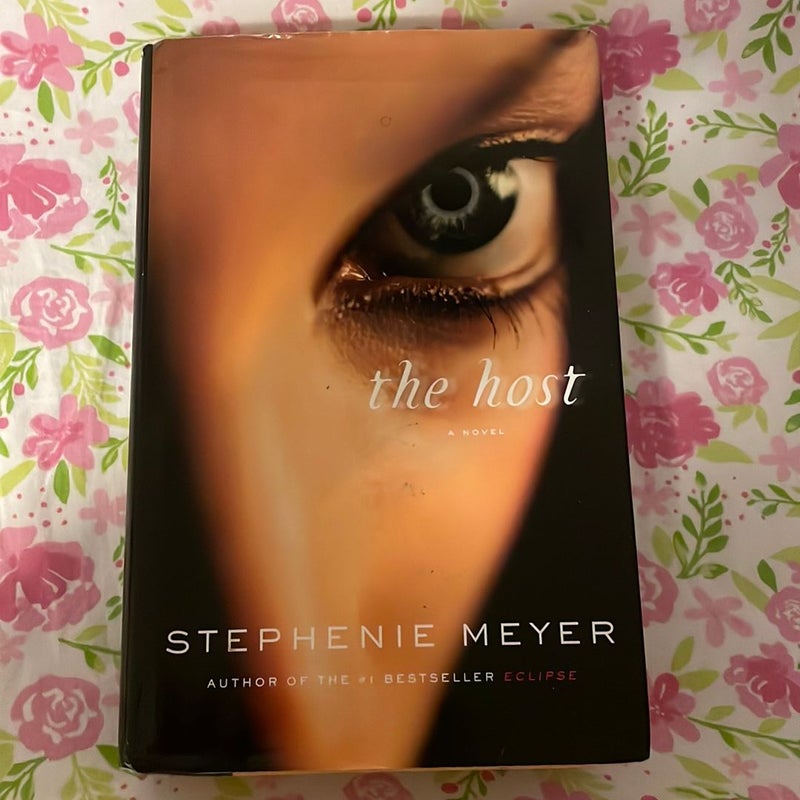 (First edition) The Host