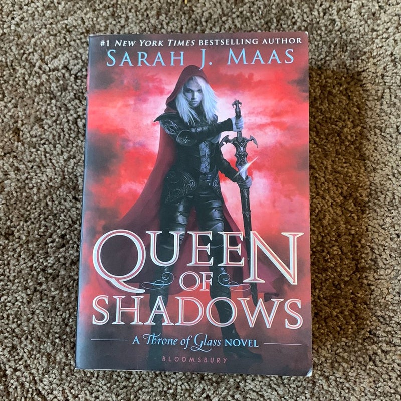 OOP US Cover Queen of Shadows